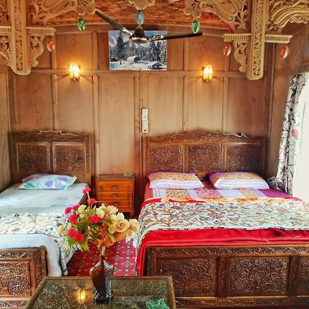 New Bul Bul Group Of Houseboats Srinagar Otel Durgjan Dış mekan fotoğraf