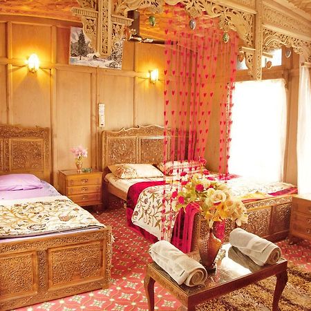 New Bul Bul Group Of Houseboats Srinagar Otel Durgjan Dış mekan fotoğraf
