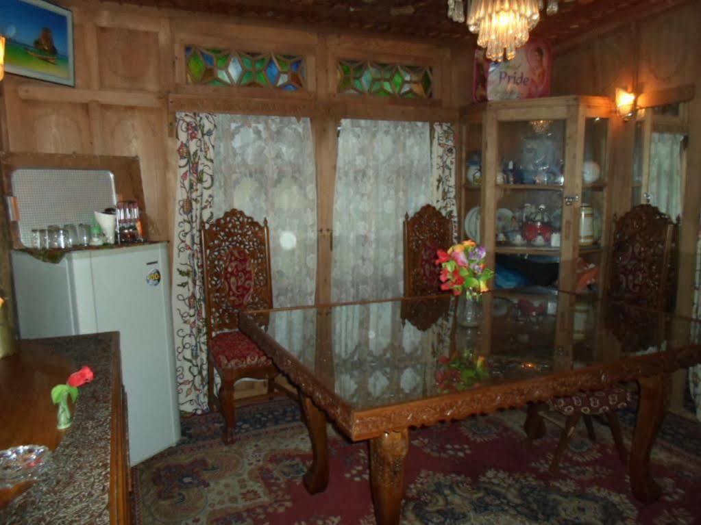 New Bul Bul Group Of Houseboats Srinagar Otel Durgjan Dış mekan fotoğraf